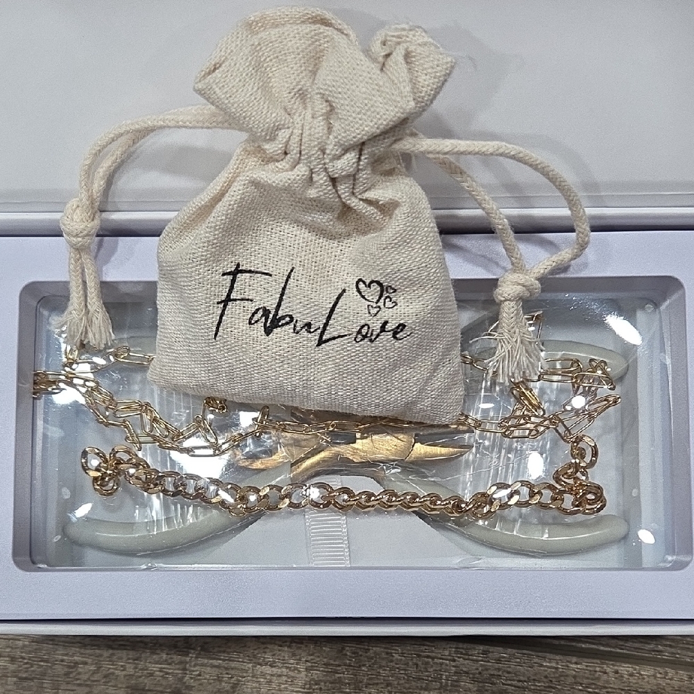FabuLove Gold Necklace & Bracelet Set